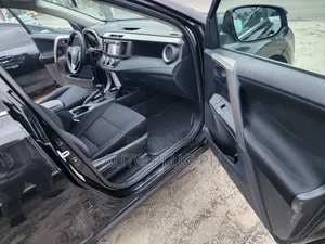 Toyota RAV4 LE 4dr SUV AWD (2.5L 4cyl 6A) 2014 Black