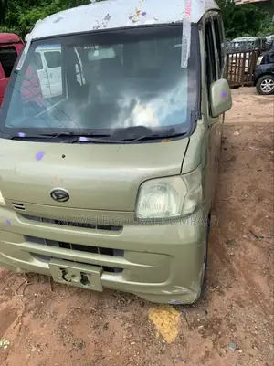 Daihatsu Hijet 2022 Silver