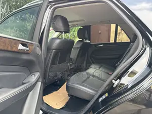 Mercedes-Benz M Class ML350 4MATIC 4dr SUV AWD (3.5L 6cyl 7A) 2014