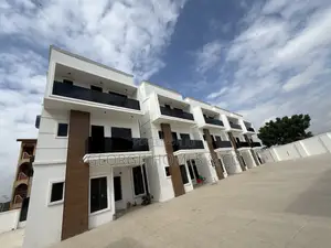 5bdrm Townhouse/Terrace in Zone 7 / Wuse for sale