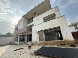 7bdrm Duplex in Maitama for sale