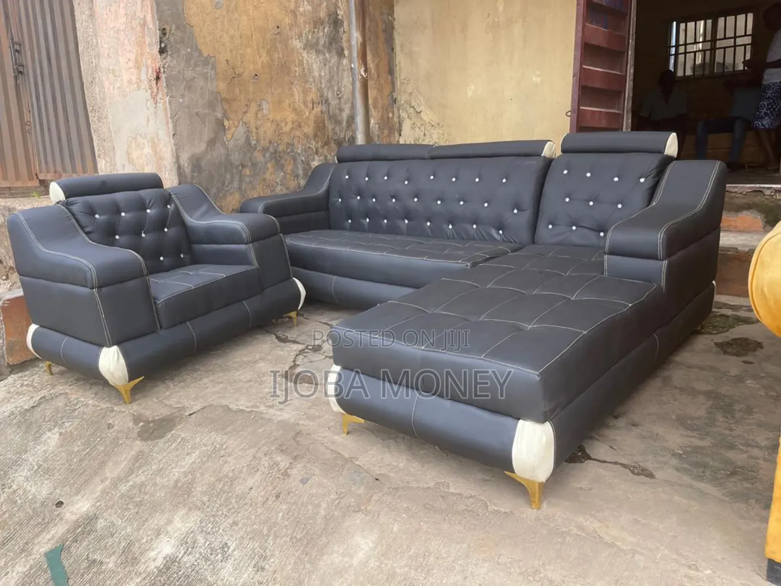Luxury L Shape With Single Leather