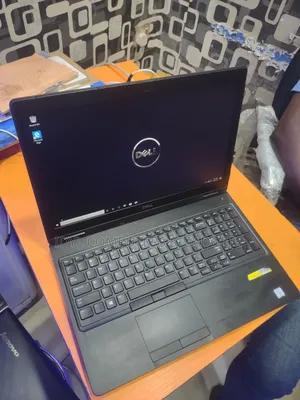 Laptop Dell Precision 3530 24GB Intel Core I5 SSD 512GB