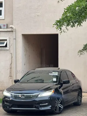 Photo - Honda Accord 2017 Black