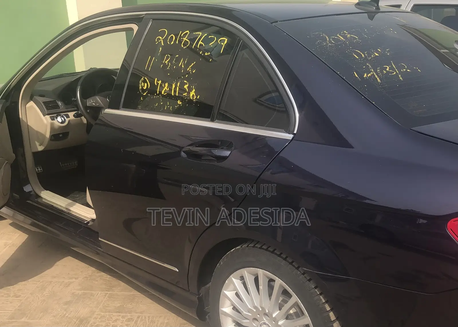 Mercedes-Benz C250 2011 Blue