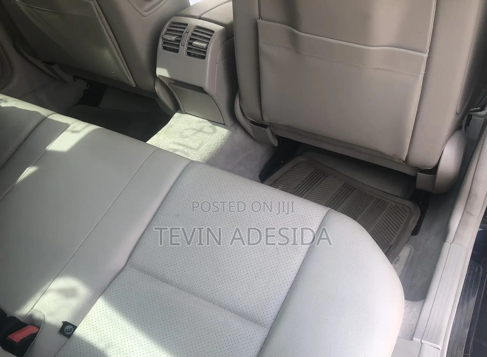 Mercedes-Benz C250 2011 Blue