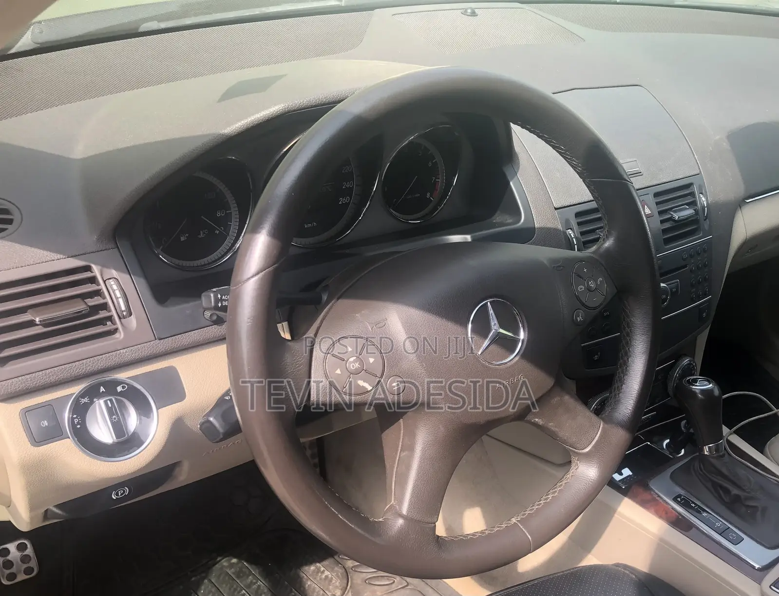 Mercedes-Benz C250 2011 Blue