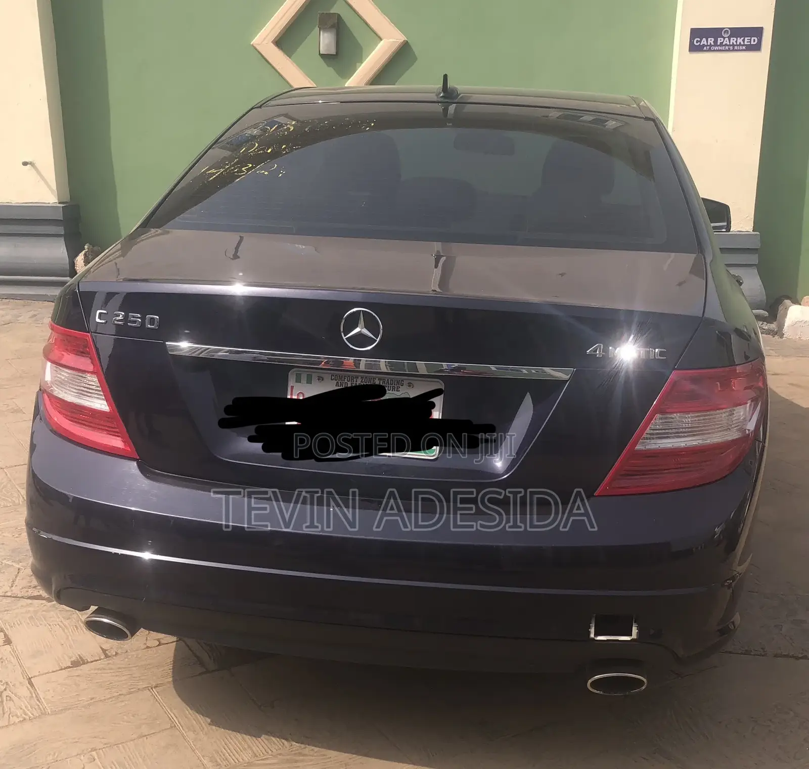 Mercedes-Benz C250 2011 Blue