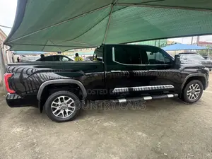 Toyota Tundra Platinum CrewMax 6.5' Bed 2023 Black
