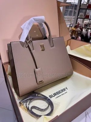 Photo - Burberry Ladies Luxury Hand Bag