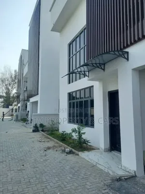 Furnished 5bdrm House in Banana Island for rent