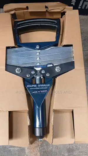 Eclipse Hand Rivet