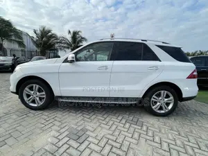 Mercedes-Benz M Class ML350 4dr SUV (3.5L 6cyl 7A) 2015 White