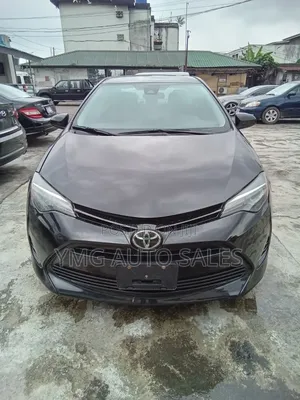 Toyota Corolla XLE (1.8L 4cyl 2A) 2019 Black