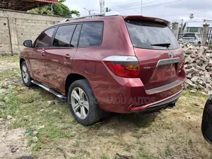 Toyota Highlander 2008 Red