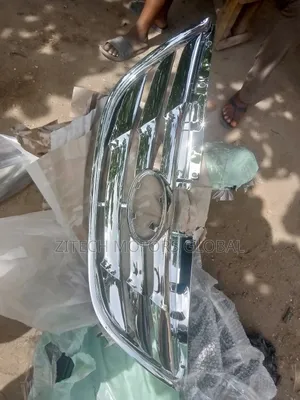 Front Grill Hyundai Santa 2012 Shining