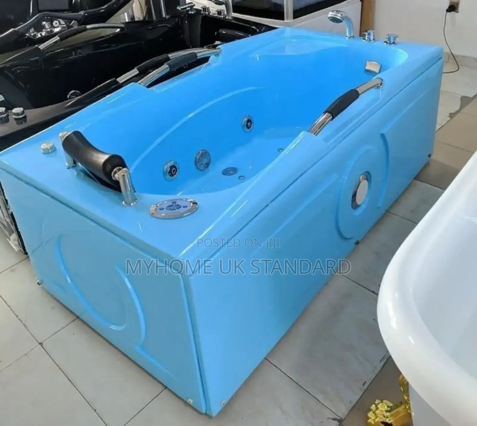 Single Jacuzzi Bathtub Blue