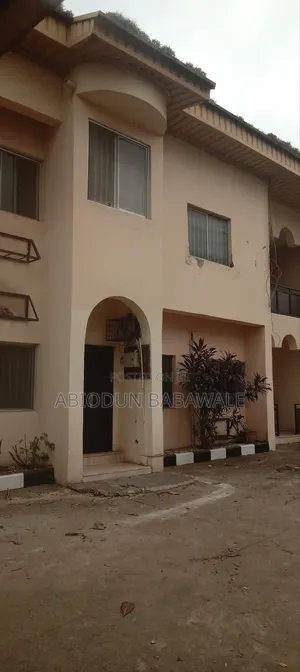 Photo - 5bdrm Duplex in Wuse 2 District for rent