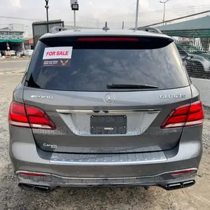 Photo - Mercedes-Benz GLE-Class AMG GLE 63 S 4MATIC 2017 Gray