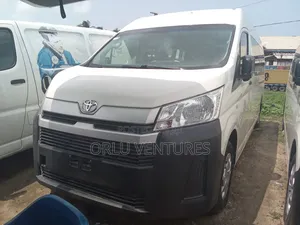 Photo - Toyota HiAce 2021 White