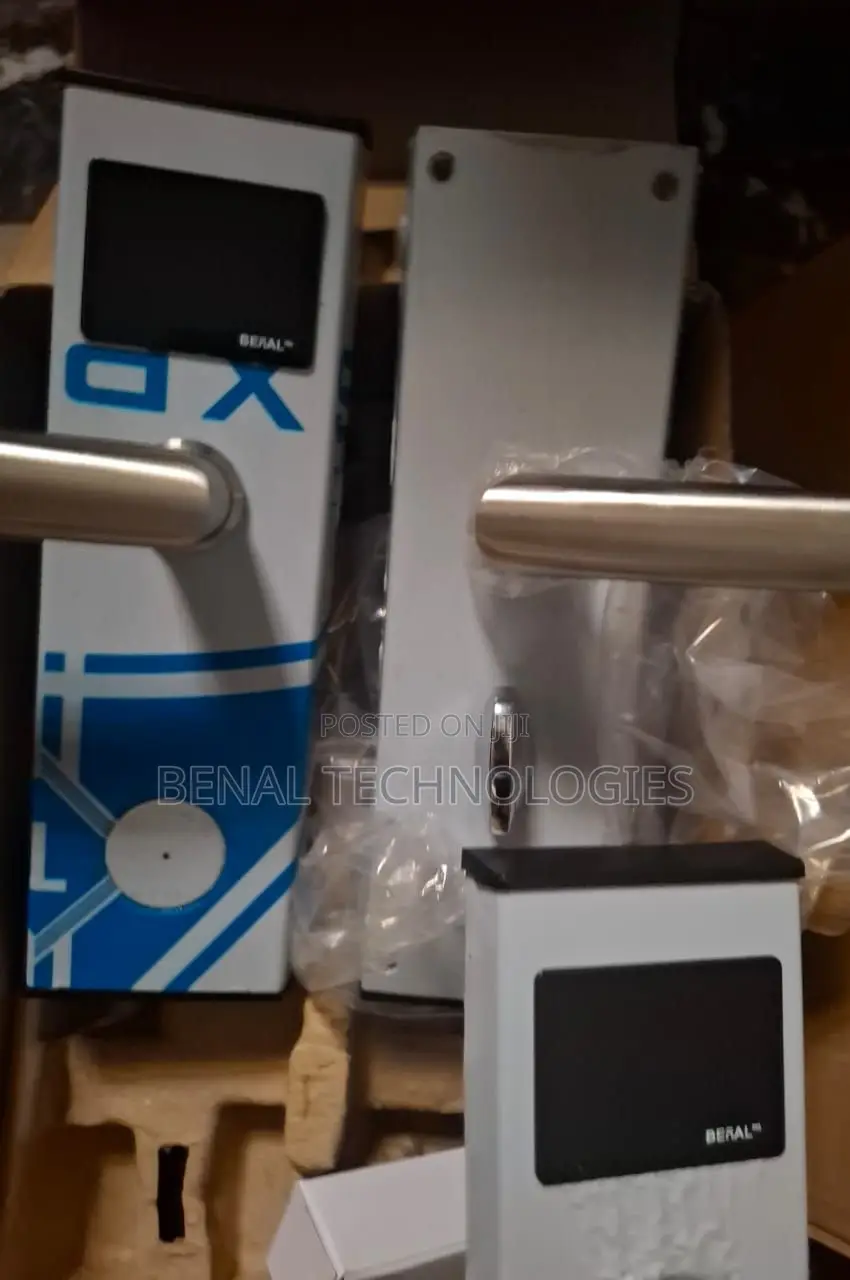 Hotel Digitized Access: Card Lock + Software Stack