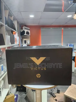 New Laptop HP Victus 16 16GB AMD Ryzen 7 SSD 512GB