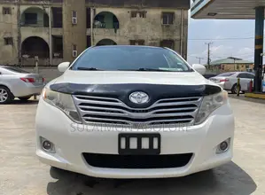 Toyota Venza 2011 White