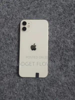 Apple iPhone 11 64 GB Purple