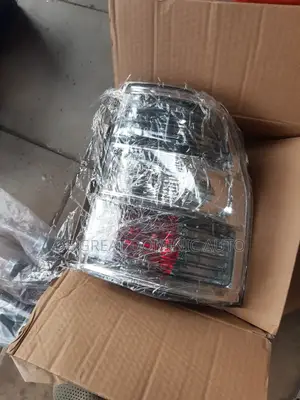 Set of Rearlamp for Mitsubishi Pajero New Model