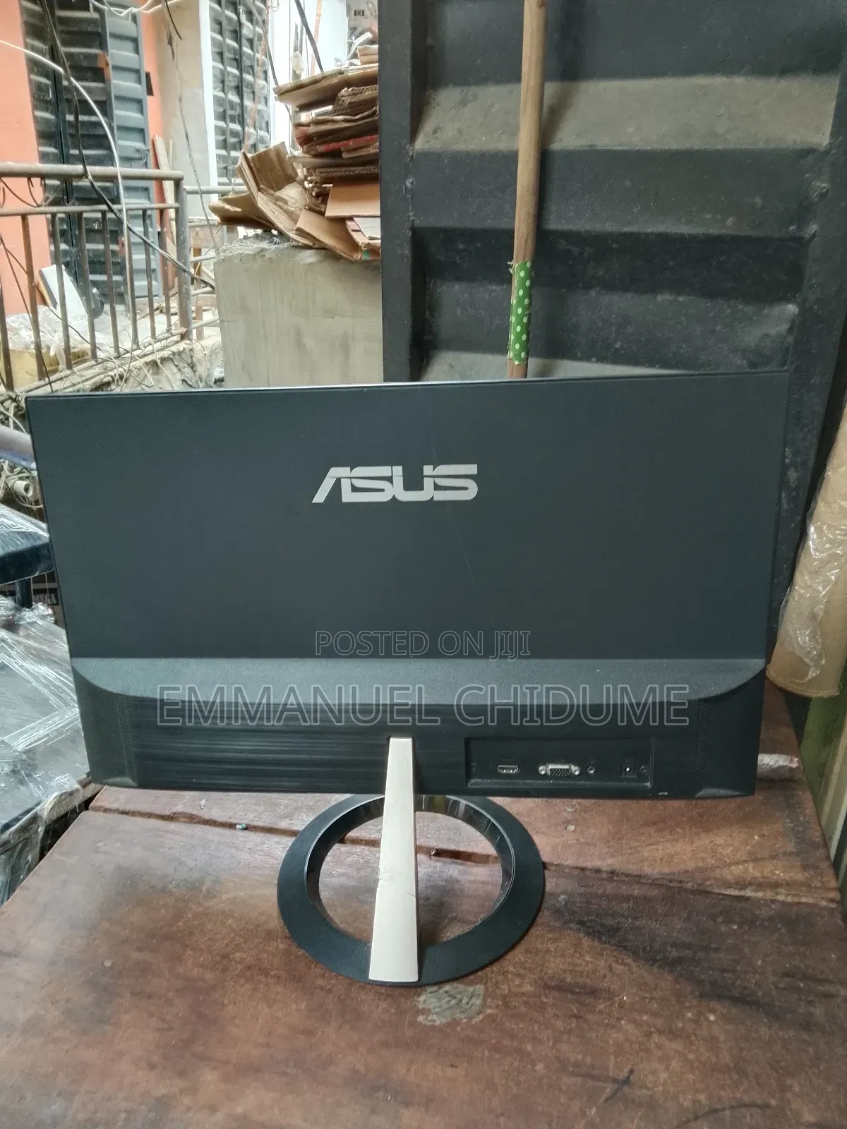 23 Inches Asus Flameless Ips Monitor