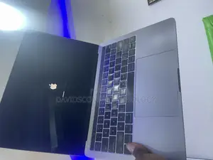 Laptop Apple MacBook Pro M1 8GB Apple M1 SSD 256GB