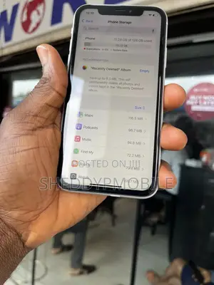 Apple iPhone XR 128 GB White