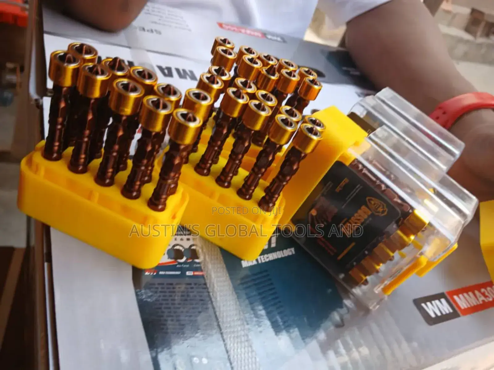 Magnetic Screws Driver