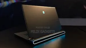 New Laptop Dell Alienware M16 R2 16GB Intel Core Ultra 7 SSD 1T