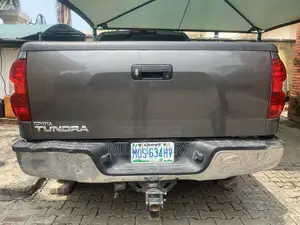 Photo - Toyota Tundra 2008 Gray