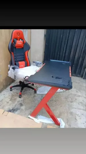 Gaming Chair With Table