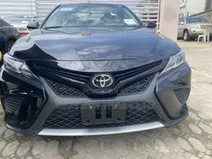 Toyota Camry SE (2.5L 4cyl 8A) 2019 Black