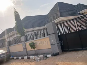 Furnished 5bdrm Bungalow in Ushafa for sale