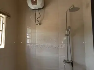 2bdrm Block of Flats in Dape for rent