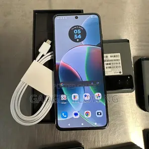 Motorola Razr (2023) 128 GB Green