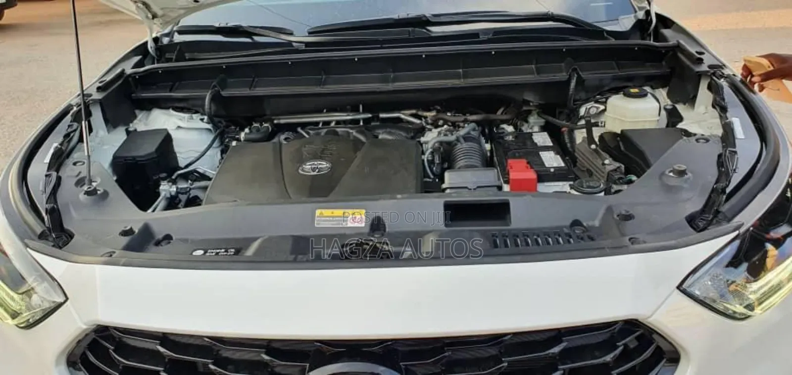 Toyota Highlander XSE 2021 White