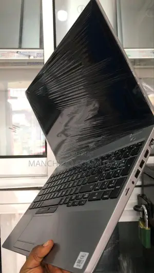 Laptop Dell Latitude 5510 16GB Intel Core i7 SSD 512GB