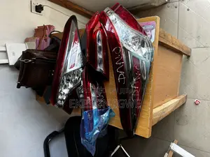 Complete Back Light Toyota Camry Se 2018-022