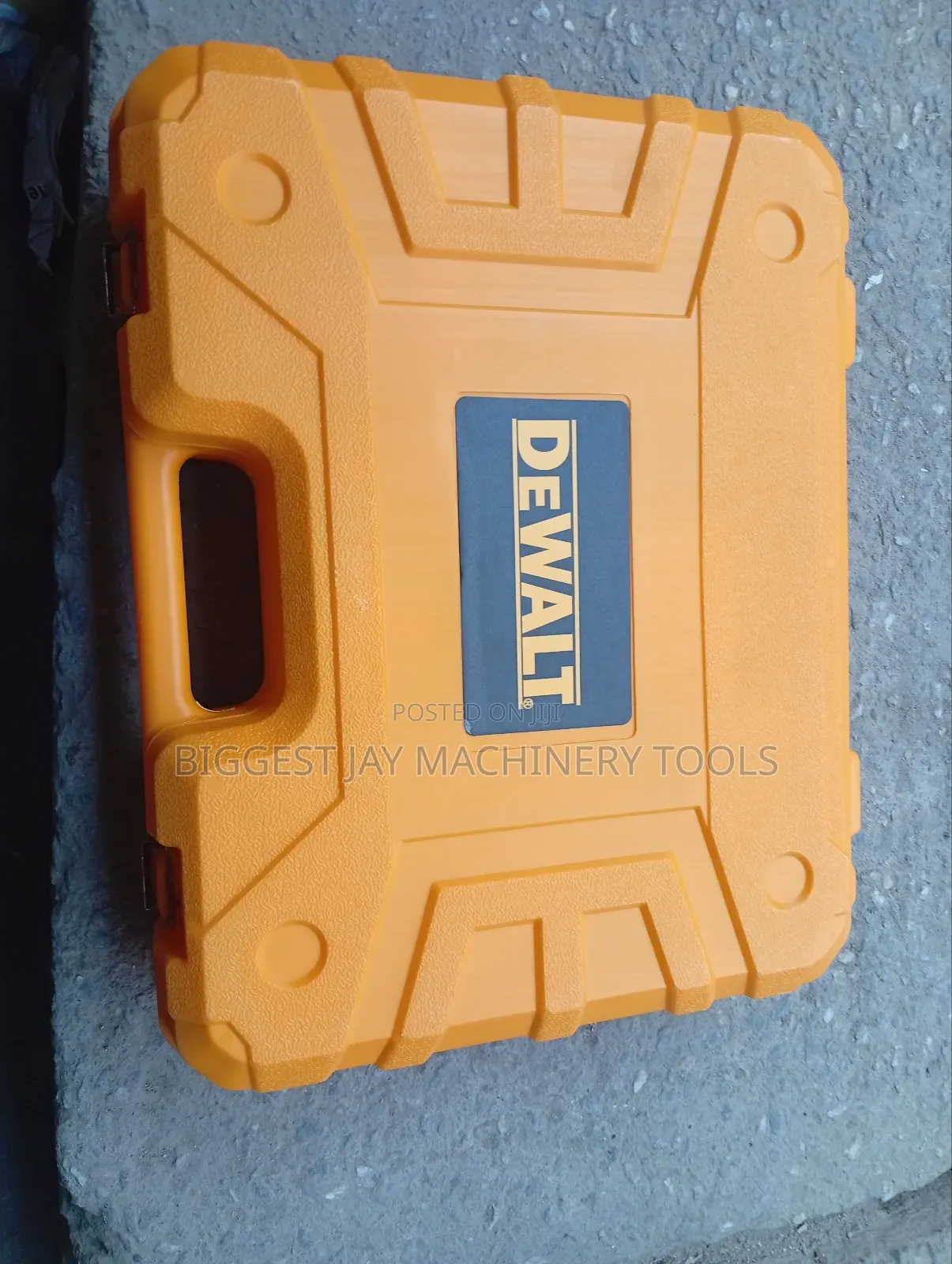 Dewalt Screw Machine With Tools 48v