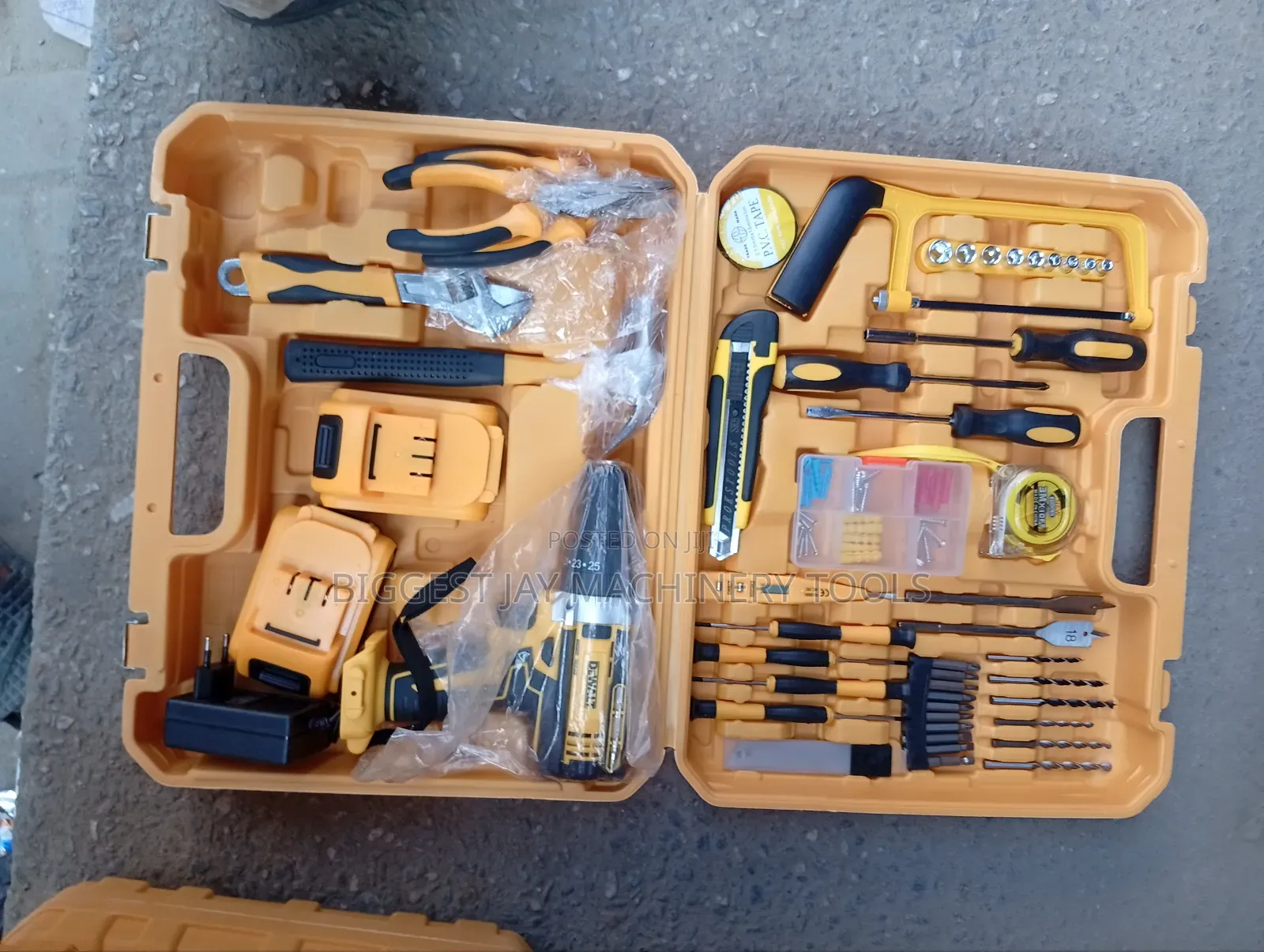 Dewalt Screw Machine With Tools 48v