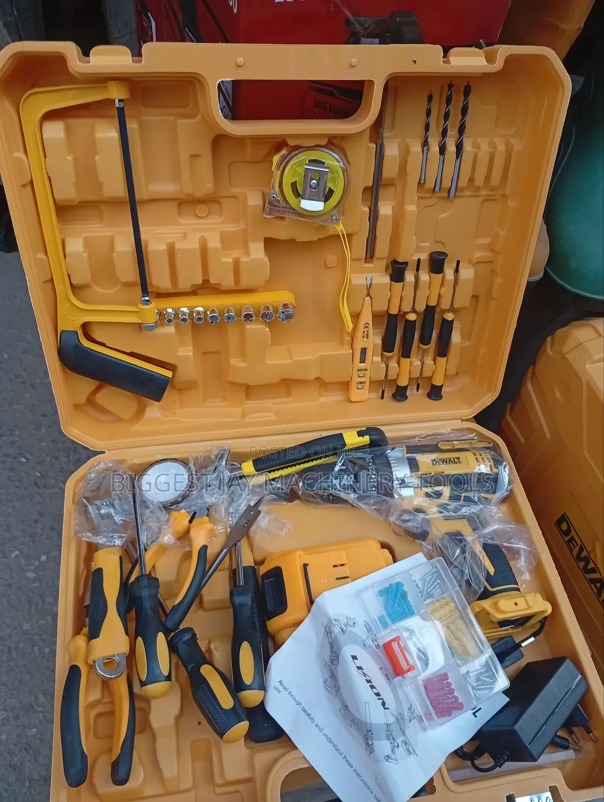 Dewalt Screw Machine With Tools 48v