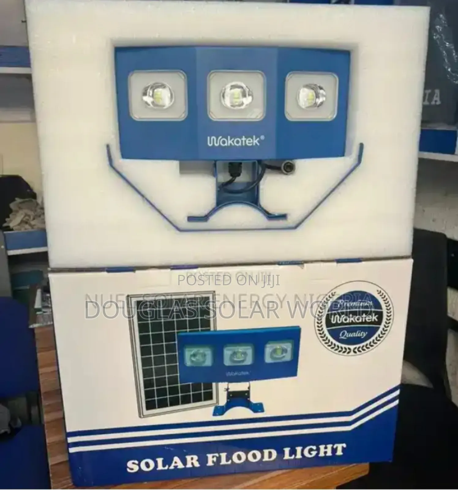 Wakatek Solar Flood Light 300w