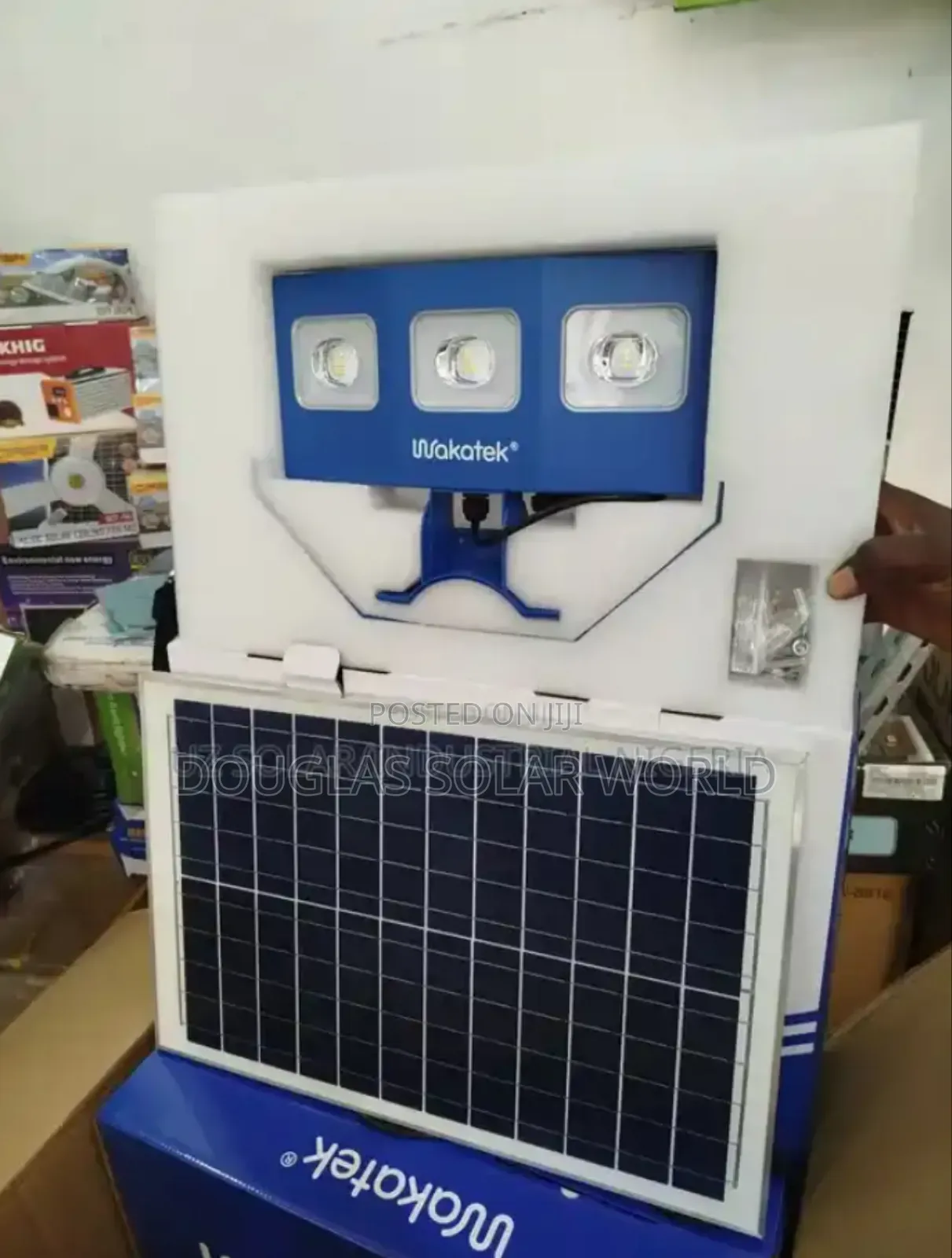 Wakatek Solar Flood Light 300w