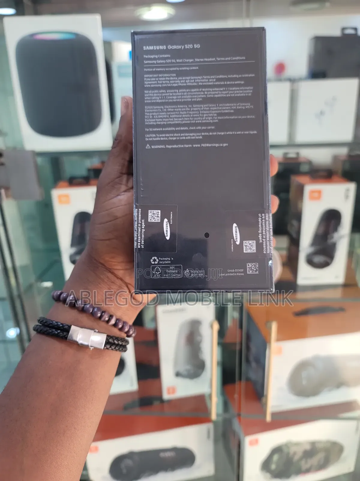 New Samsung Galaxy S20 128 GB Gray