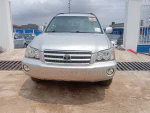 Toyota Highlander Limited V6 AWD 2002 Gold